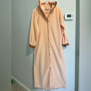 Bill Tice  of Neiman Marcus Robe in peach/pink